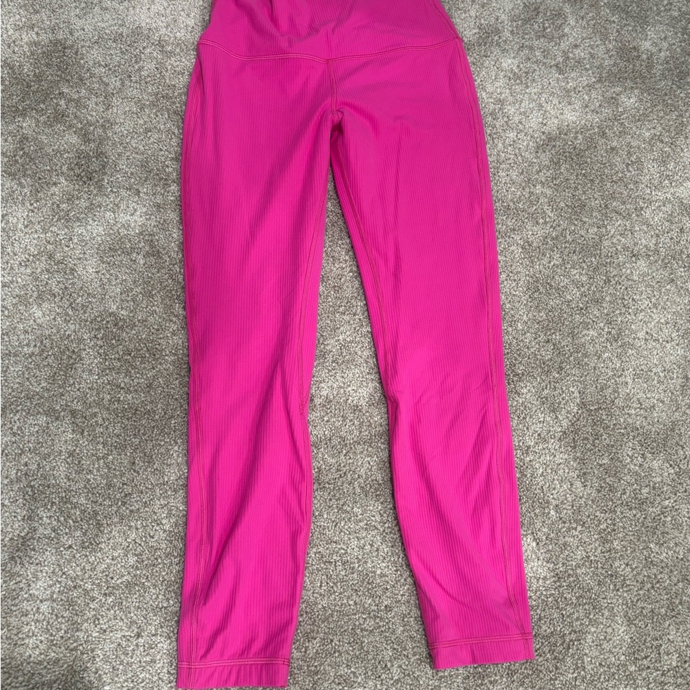 LIKE NEW Lululemon Leggings